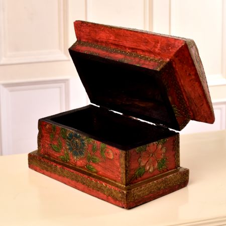 Beautiful Floral Engraving Wooden Box for Home Decor